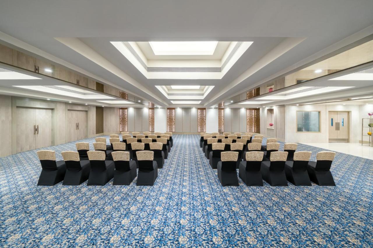Vivanta Ahmedabad Sg Highway Ngoại thất bức ảnh
