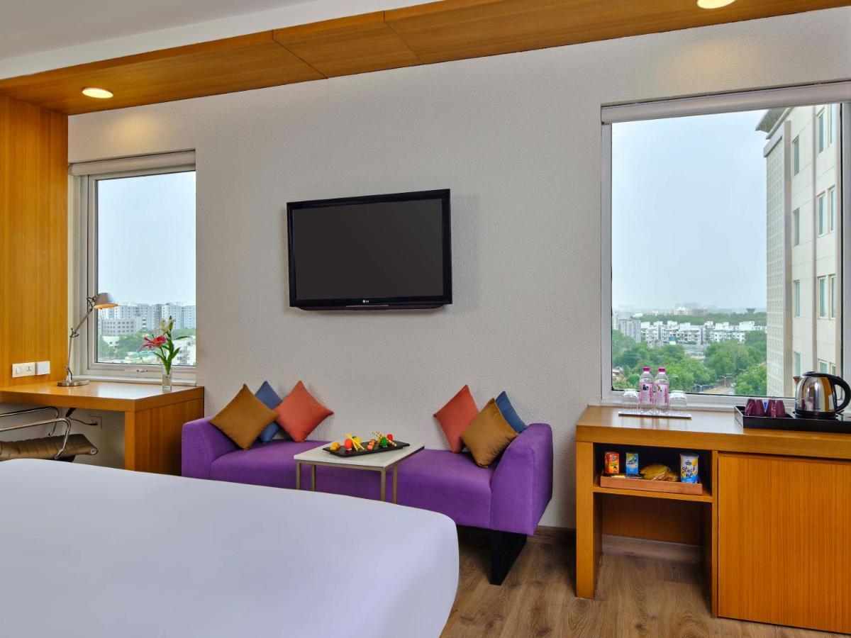 Vivanta Ahmedabad Sg Highway Ngoại thất bức ảnh